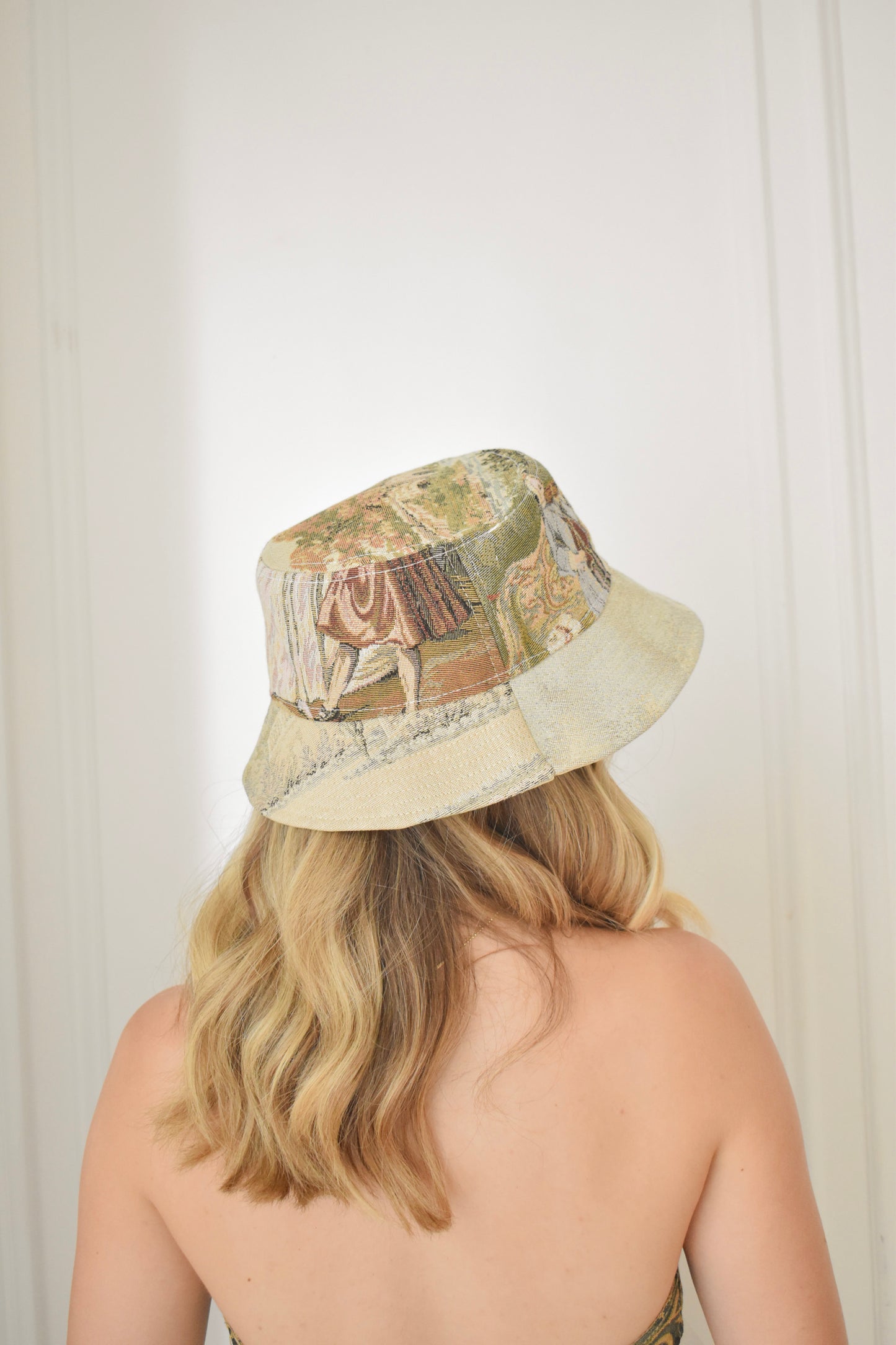 "Queen's Garden" Bucket Hat